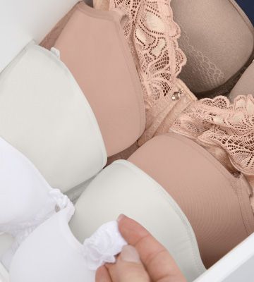 5 Bra Types You Need In Your Lingerie Drawer