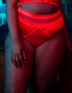 PPCCHW31456R Playful Promises Madeleine Bondage HW Thong Curve - PPCCHW31456R Red