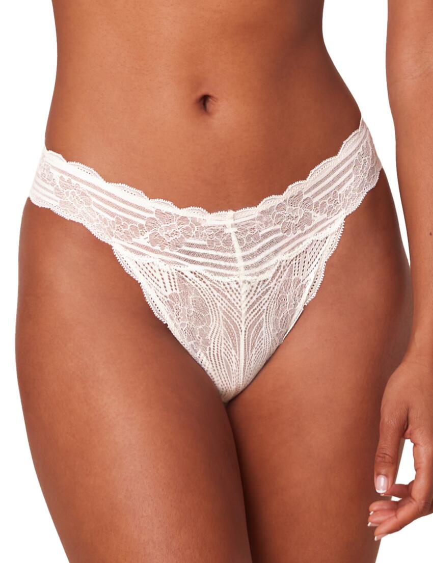 Triumph Lift Smart Brazilian Brief Ecru White