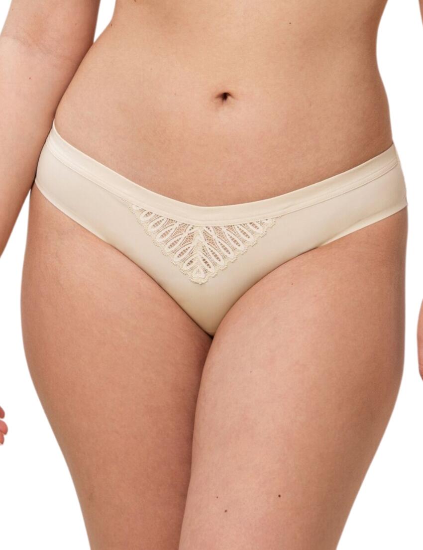 Triumph Aura Spotlight Brazilian Brief Creamy Dream