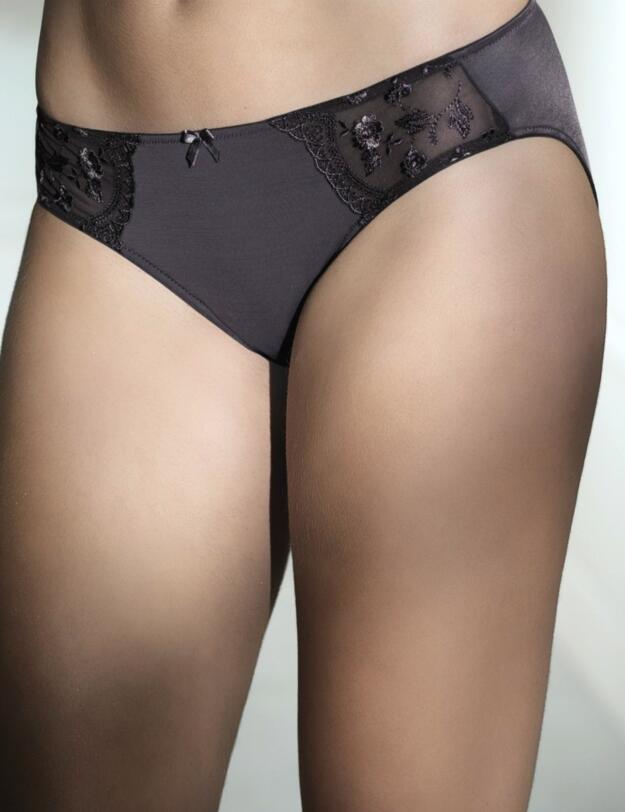 1423 Rosa Faia by Anita Ella Briefs - 1423 Nine Iron