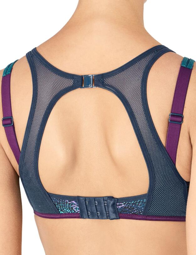 10180780 Triumph Triaction Magic Motion Sports Bra - 10180780 Green/Dark Combination
