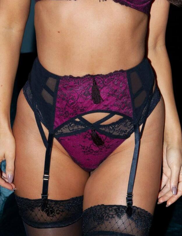 16104 Pour Moi Sensation Strappy Brief - 16104 Black/Fuchsia