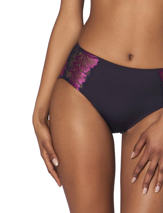 10199273 Triumph Amourette Charm Xmas Maxi Brief - 10199273 Red/Dark Combination