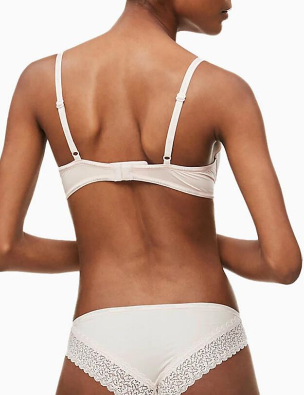  Calvin Klein CK Flirty Push Up Bra Nymphs Thigh
