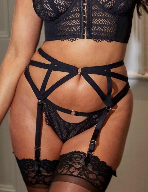 18207 Pour Moi Intense Suspender Belt - 18207 Black