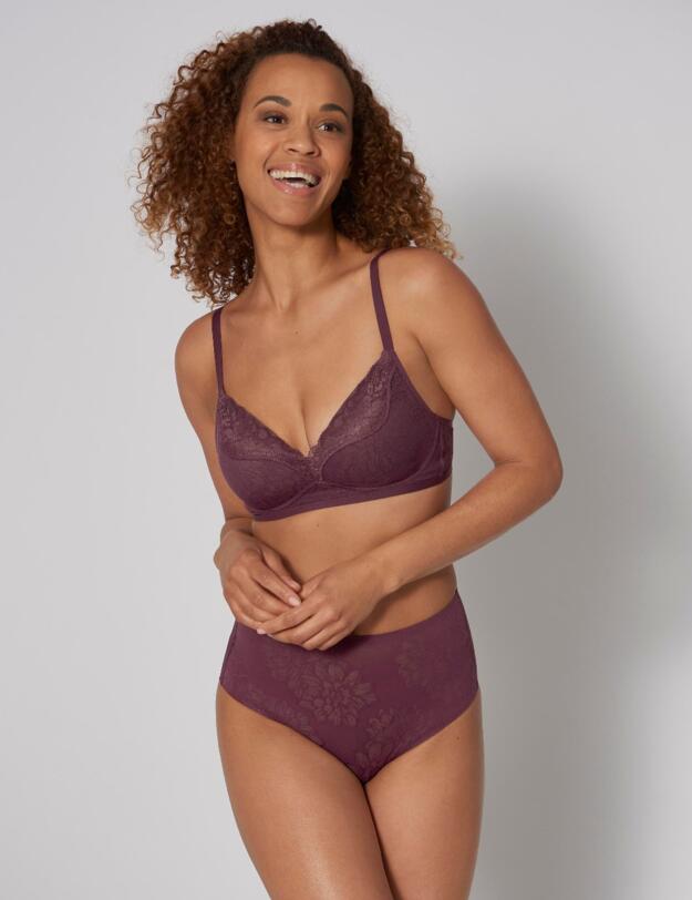 10202477 Triumph Fit Smart Maxi Brief  - 10202477 Brandy