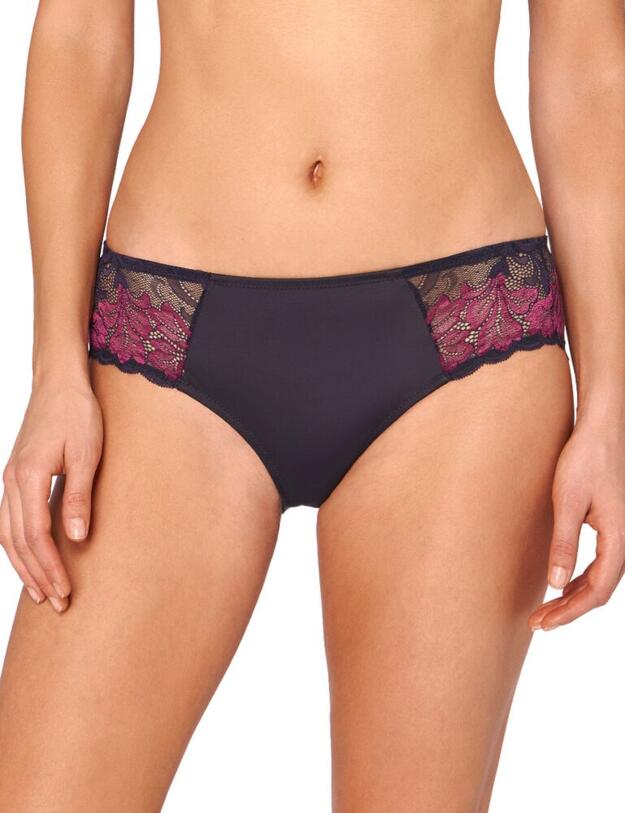 10198824 Triumph Amourette Charm Xmas Hipster Brief - 10198824 Red-Dark Combination