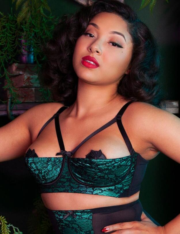 BP077 Playful Promises Bettie Page Elsie Lace 1/4 Cup Bra - BP077 Emerald Green