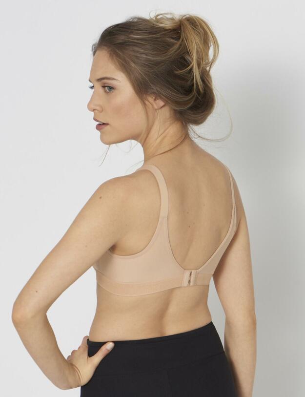 10184765 Triumph Triaction Studio Wellness Sports Bra - 10184765 Neutral Beige