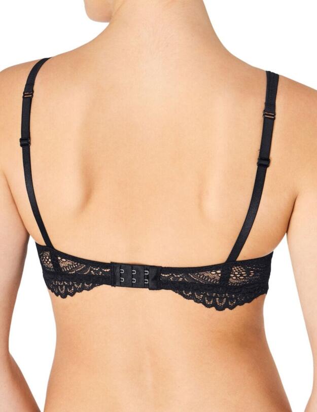 Triumph Beauty-Full Darling Underwire Bra in Black