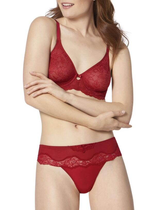 Triumph Amourette Charm Underwire Bra in Spicy Red