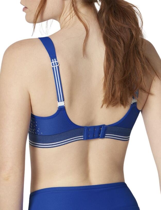 Triumph Triaction Extreme Lite Wireless Sports Bra in Racing Blue