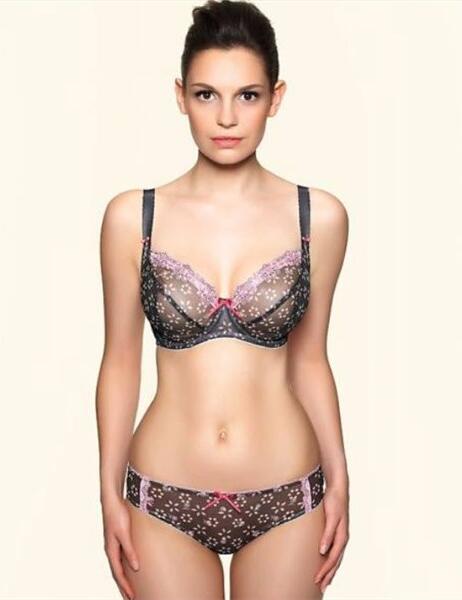 4505 NEW Freya Halle Brief £9.99 - 4505 Pink Champagne