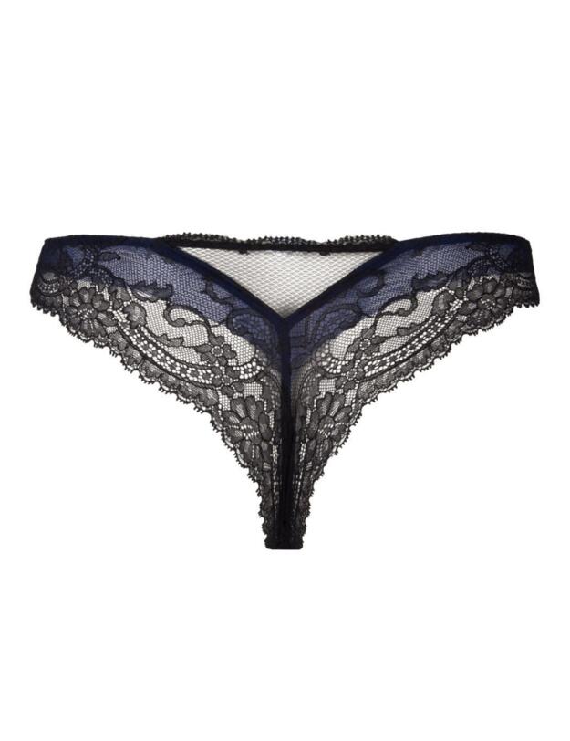 Lise Charmel Fete Precieuse Thong in Noir Precieux