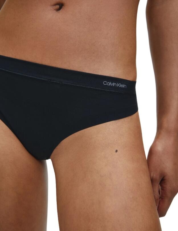 Calvin Klein CK Form Thong in Black