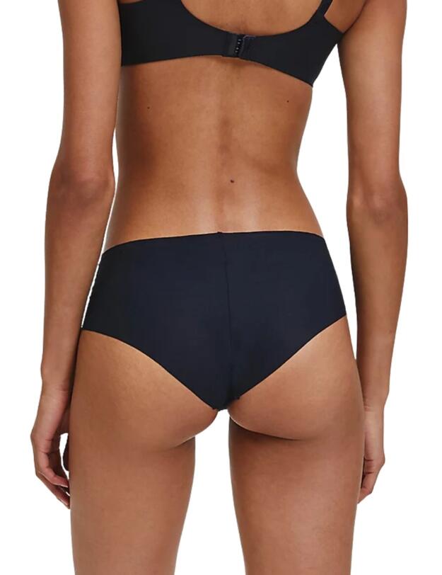 Calvin Klein Invisibles Hipster in Black
