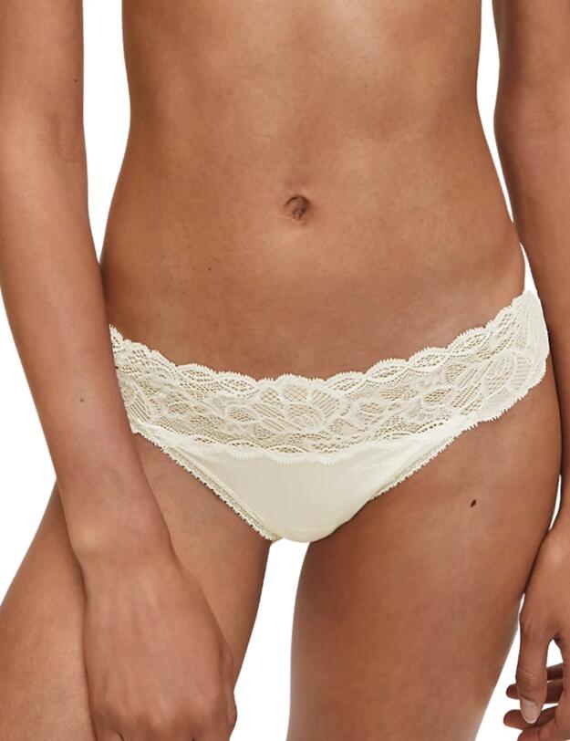 Calvin Klein Seductive Comfort Thong in Ivory