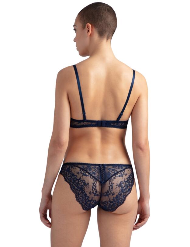 Aubade Courbes Divines Italian Brief Soprano 