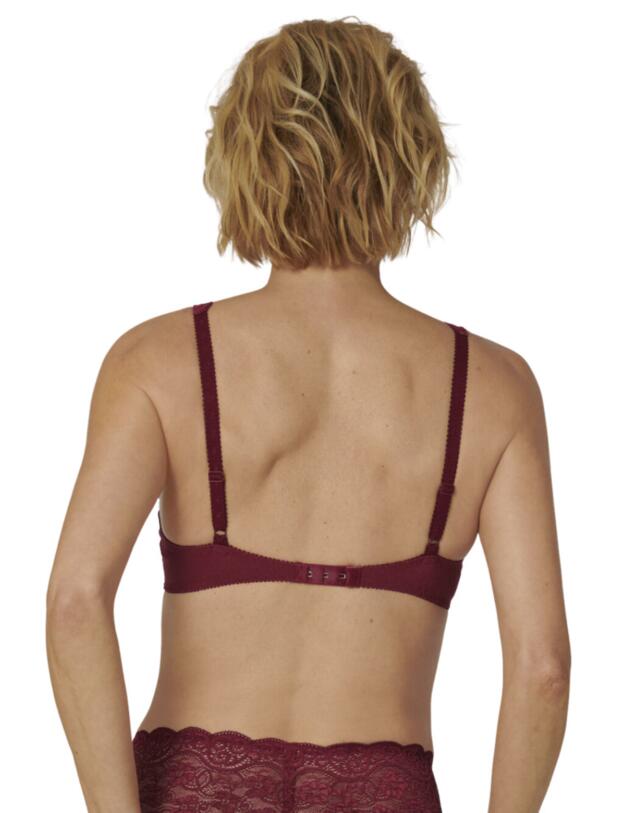 Triumph Amourette 300 Underwired Padded Bra Garnet Brown 