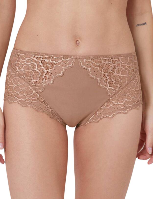 Simone Perele Caresse High Waist Brief in Preppy Nude