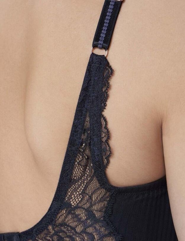 Triumph Peony Florale Wired Bra Black 
