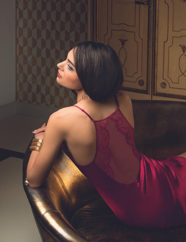 Lise Charmel Tellement Glamour Nightie So Rubis 