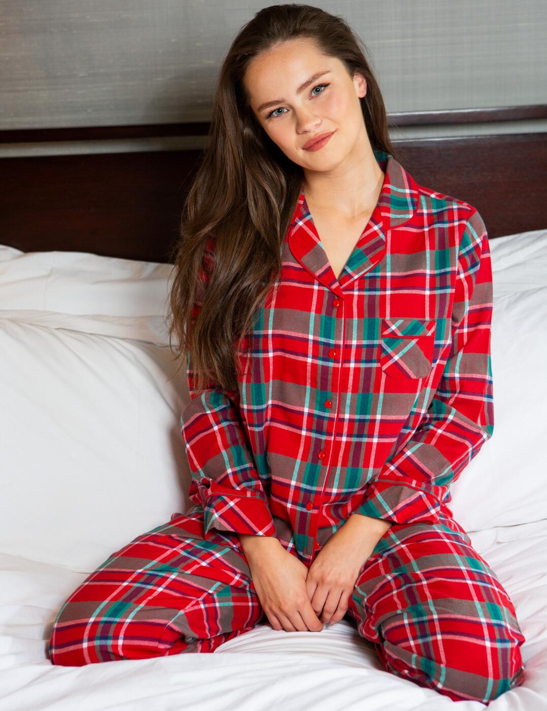 Pour Moi Cosy Check Pyjama Set Red/Navy/Green