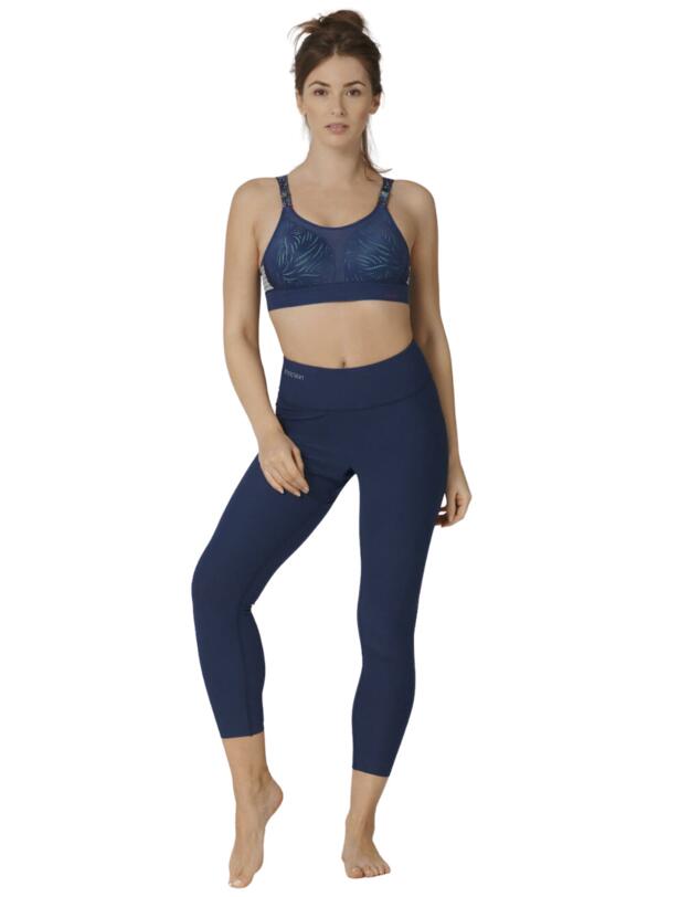 Triumph Triaction Extreme Lite Non-Wired Sports Bra Ultramarine