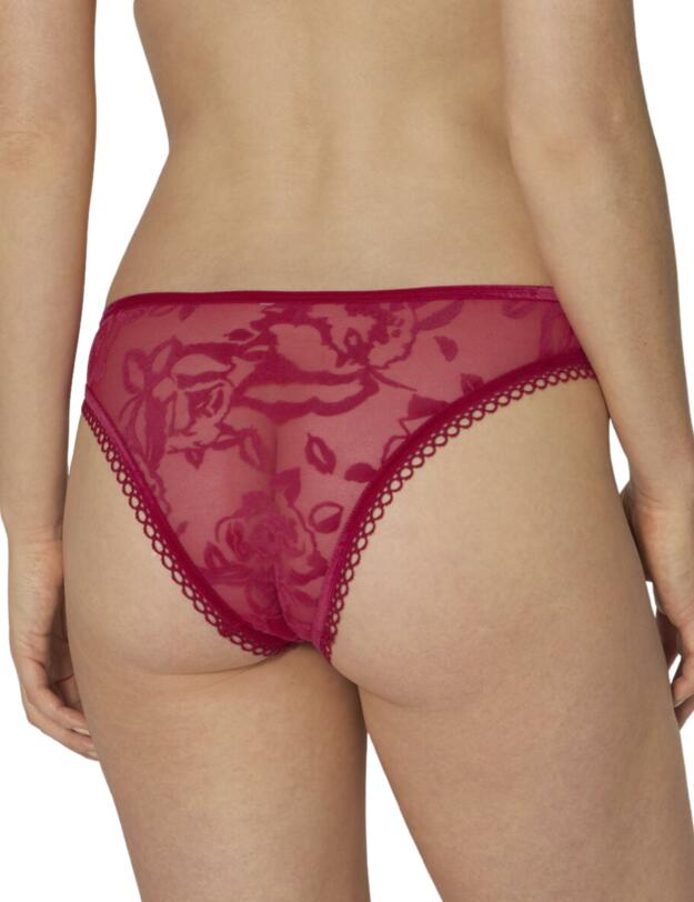 Triumph Velvet Rose Spotlight Brazilian Brief Rosso Masai