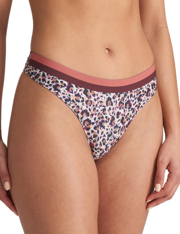 Marie Jo Jude Thong  Pot Pouri