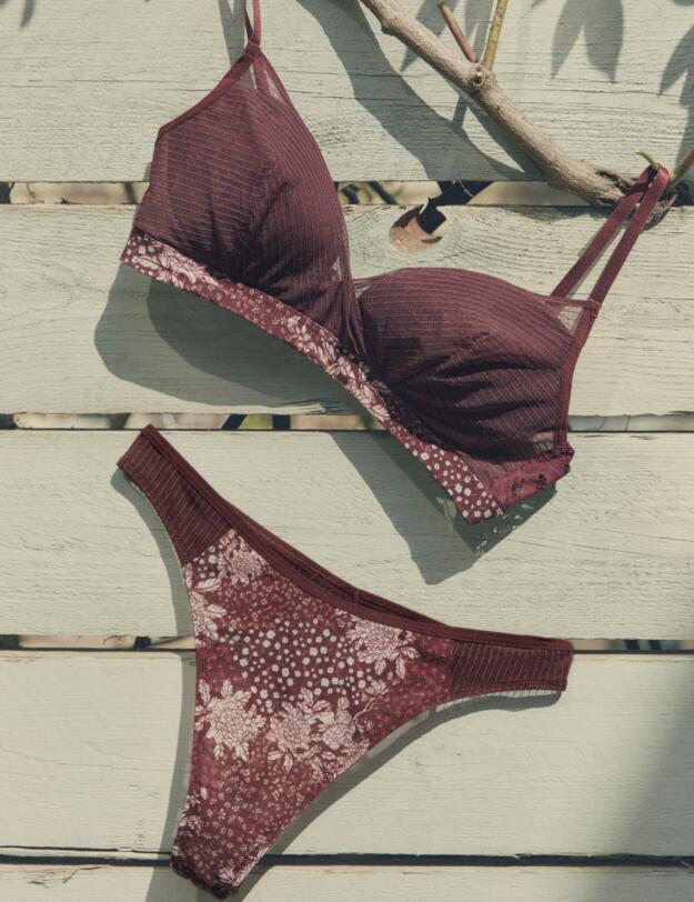 Triumph Lavish Spotlight High Waisted Thong Claret 