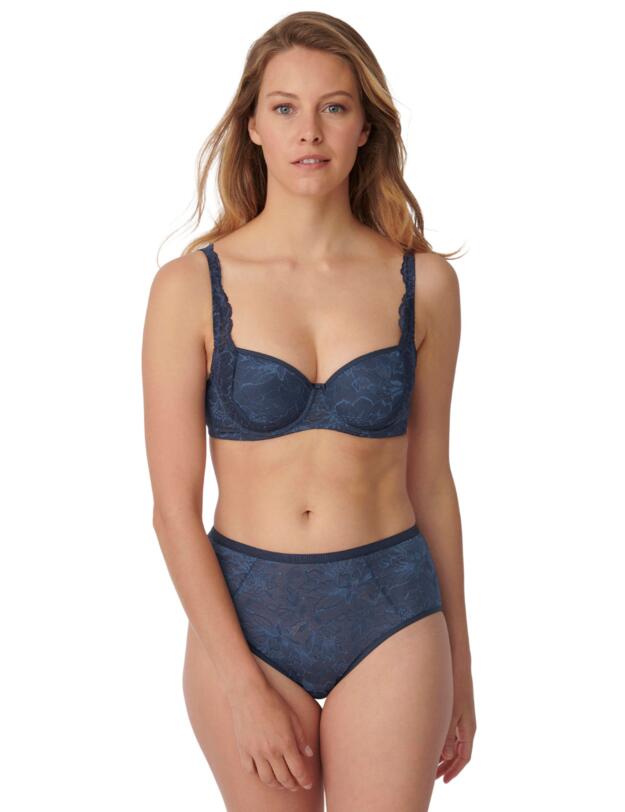 Triumph Amourette Charm Lightly Padded Bra Blue Nights