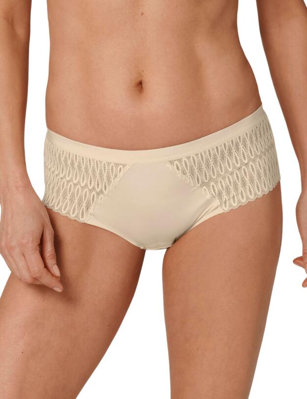Triumph Aura Spotlight Maxi Brief Creamy Dream
