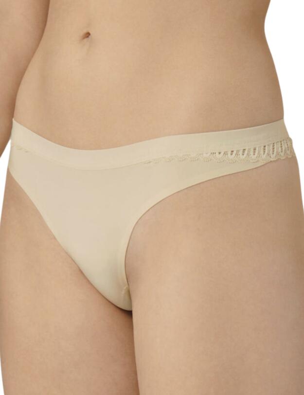  Triumph Aura Spotlight High Leg Thong Creamy Dream