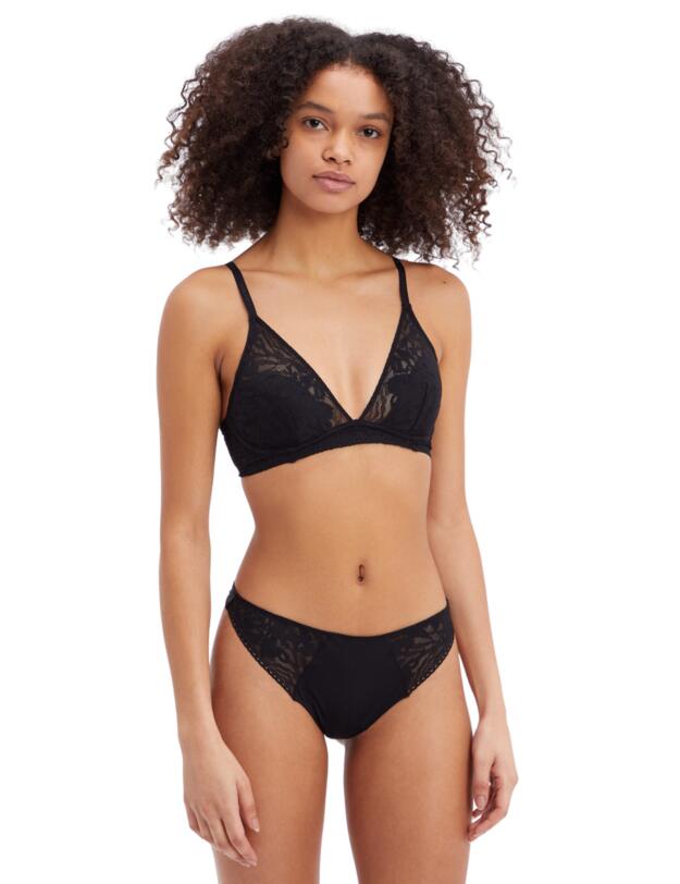 Calvin Klein Ultra-Soft Lace Lightly Lined Plunge Bra Black