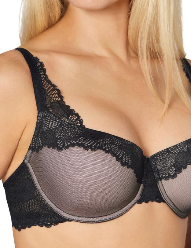 Triumph Lace Spotlight Padded Bra Black