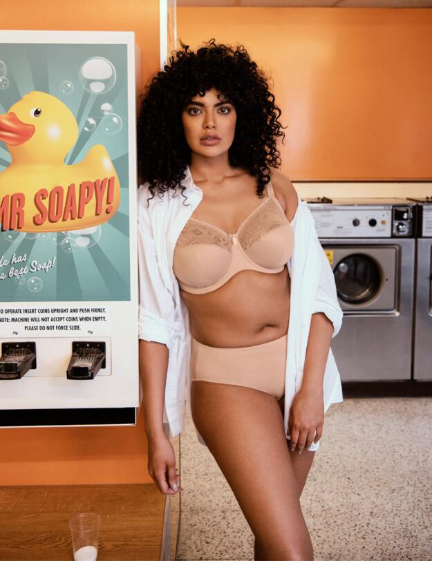 Elomi Smooth Full Brief Sahara