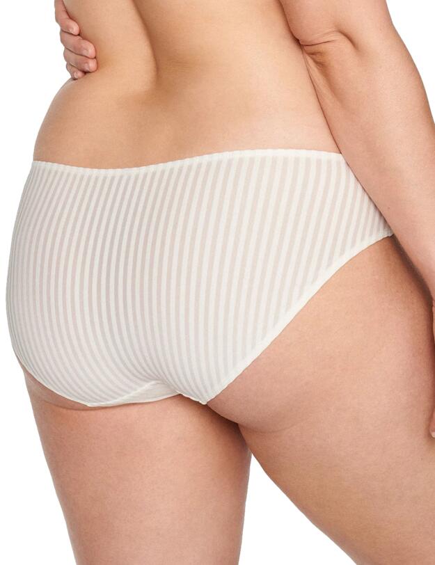 Naturana The Wednesday Brief Ecru