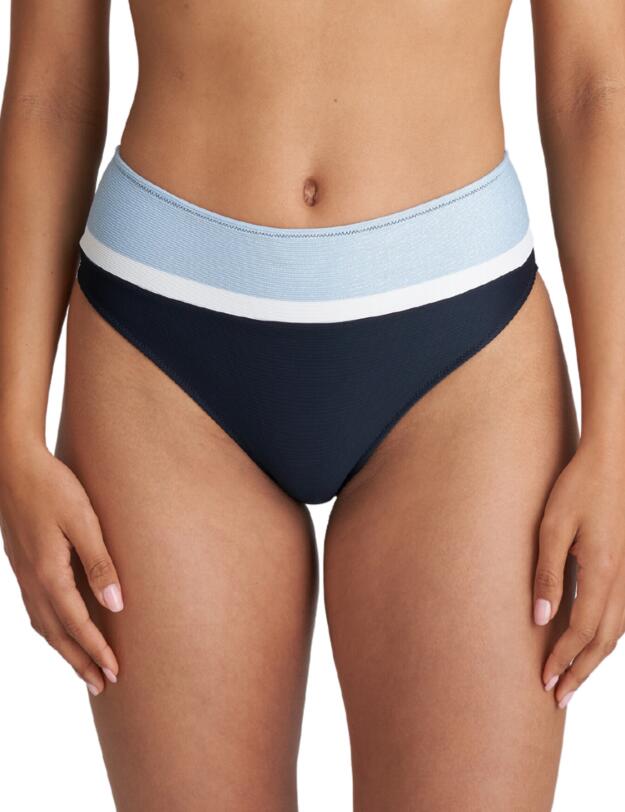 Marie Jo Sitges Full Bikini Brief Cloud Party