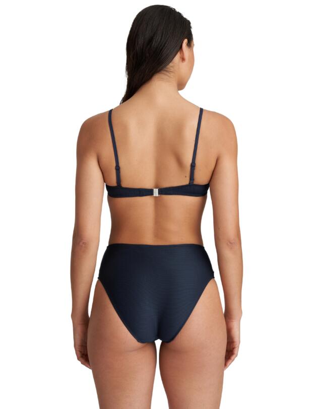 Marie Jo Sitges Full Bikini Brief Cloud Party