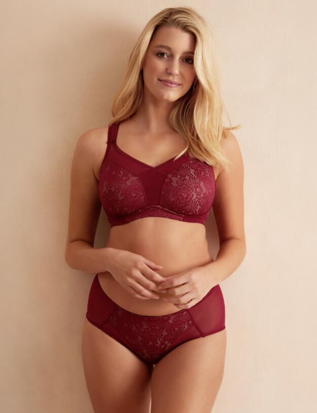 Berlei Beauty Everyday Full Support Non Wired Bra Burgundy