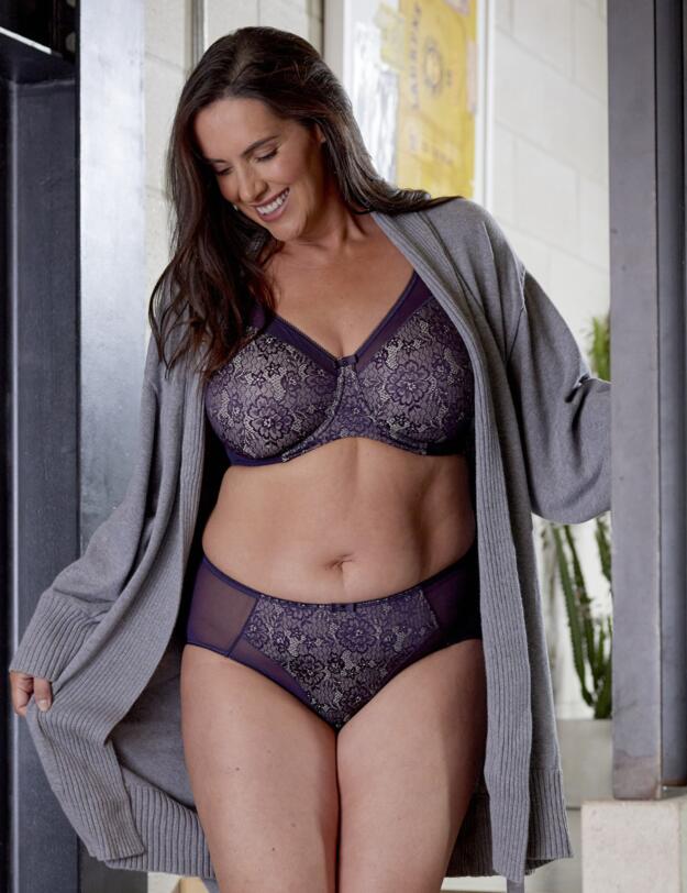 Berlei Beauty Everyday Deep Brief Aubergine 