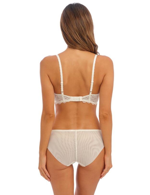 Wacoal Lace Perfection UW Bra Gardenia 