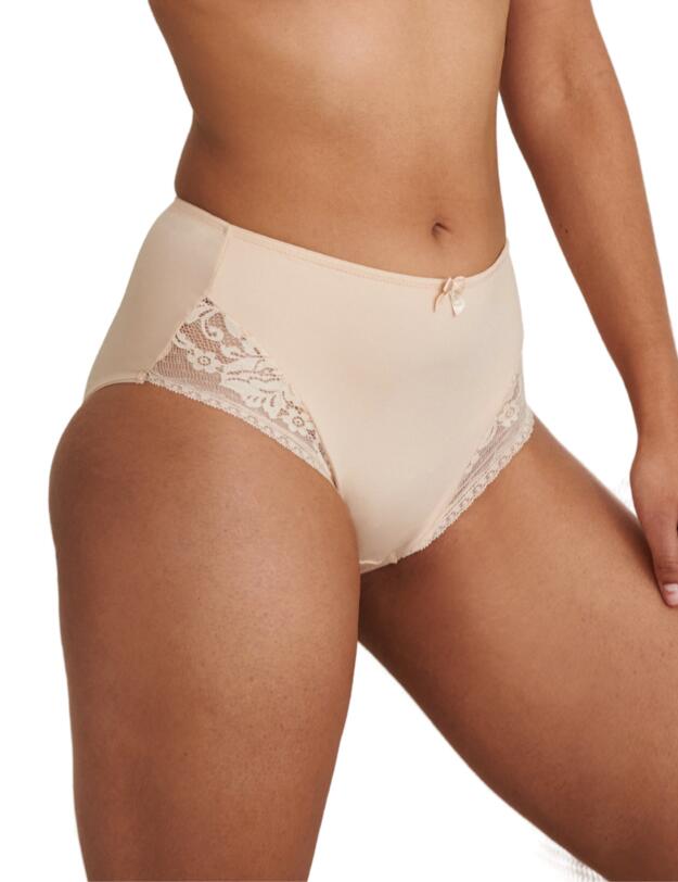 Pour Moi Aura Deep Brief Almond 