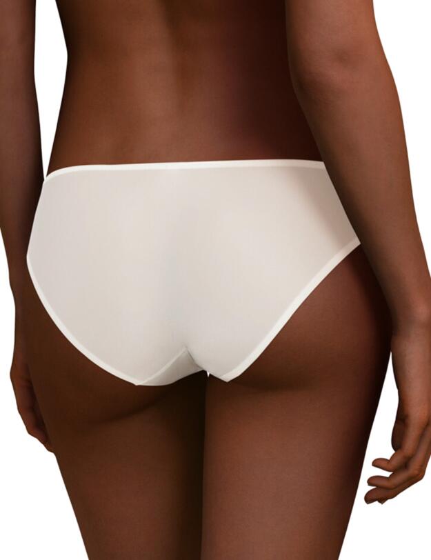 Chantelle Every Curve Brazilian Brief Milk