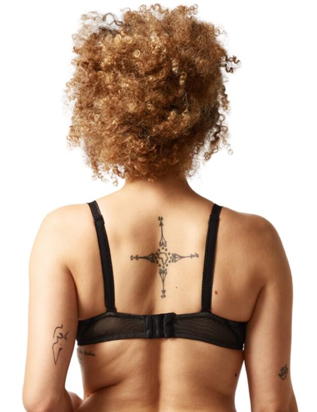Chantelle True Lace Plunge Spacer Bra Black