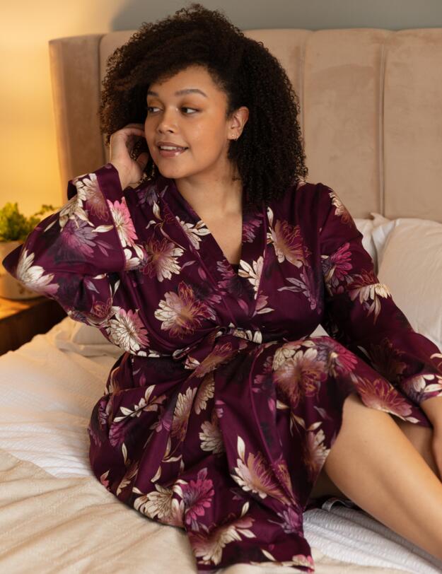 Cyberjammies Eve Long Dressing Gown Magenta Floral Top