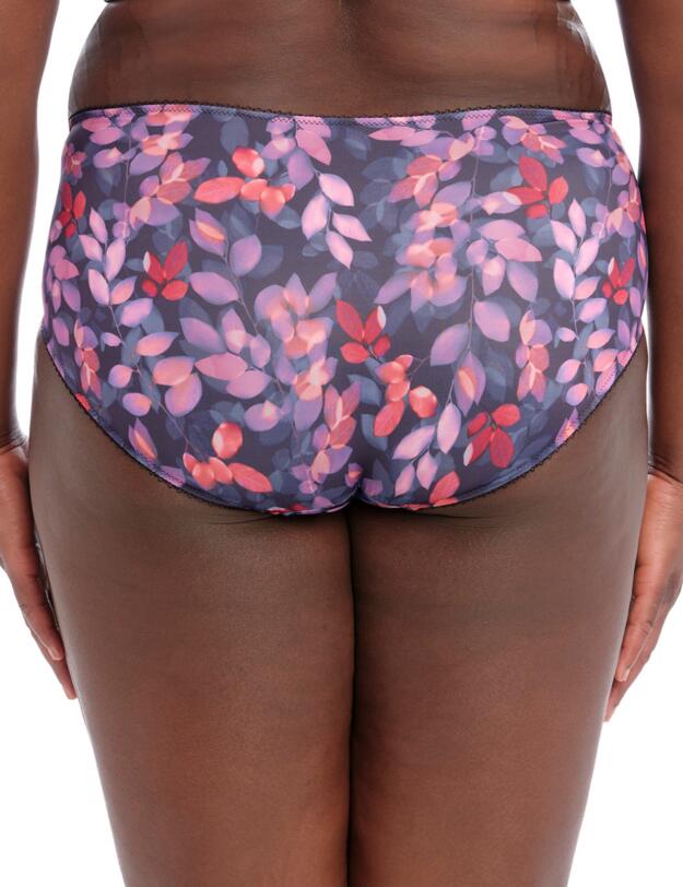 Goddess Kayla Brief Reverie