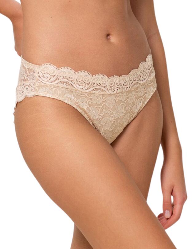 Triumph Amourette 300 Magic Wire Tai Brief Skin